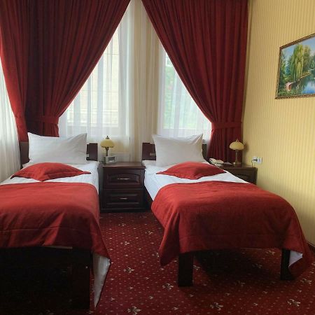 Slava Hotel Zaporizhia Ngoại thất bức ảnh