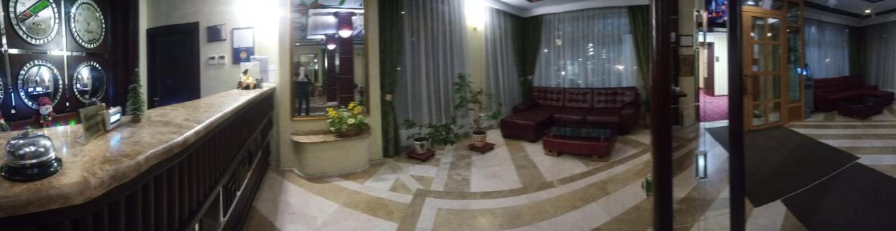 Slava Hotel Zaporizhia Ngoại thất bức ảnh