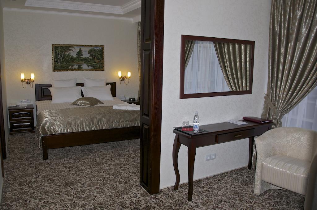 Slava Hotel Zaporizhia Phòng bức ảnh