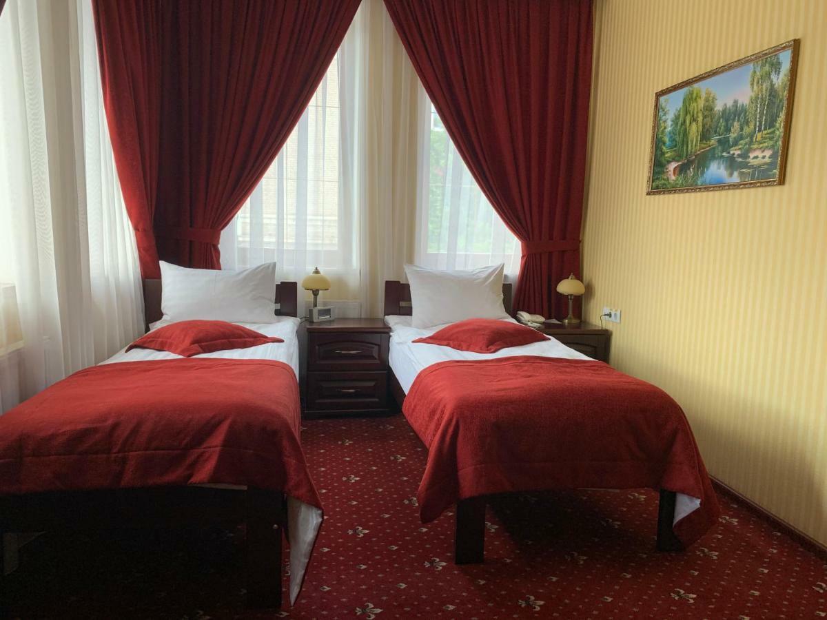 Slava Hotel Zaporizhia Ngoại thất bức ảnh