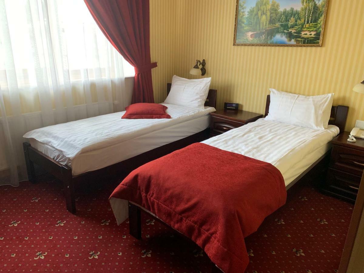 Slava Hotel Zaporizhia Ngoại thất bức ảnh