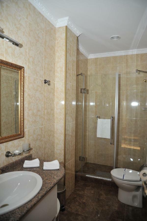 Slava Hotel Zaporizhia Ngoại thất bức ảnh